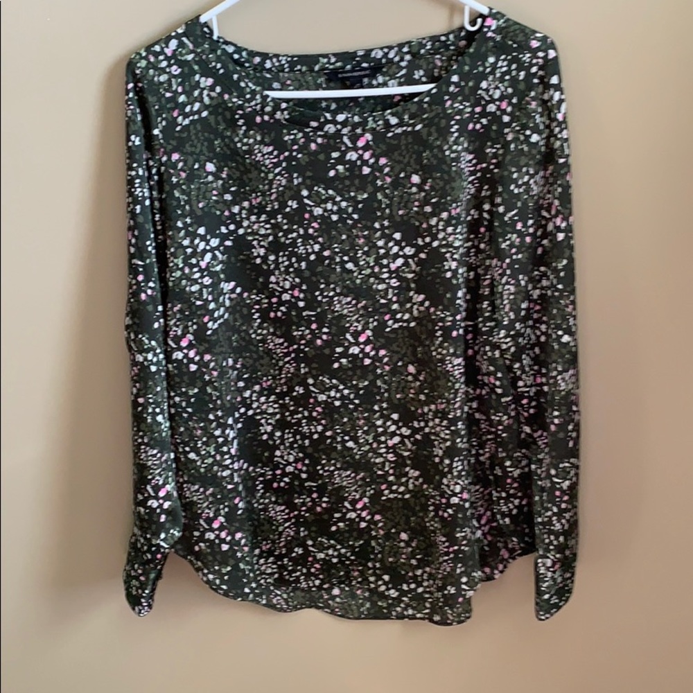 Banana Republic Flowy green print top